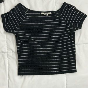 cute black and white cropped shirt!